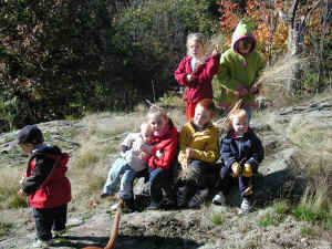 The Kids at Thanksgiving 2002 zzz.JPG (708568 bytes)